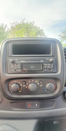 Opel Vivaro cena 39000 przebieg: 130537, rok produkcji 2015 z Malbork małe 106